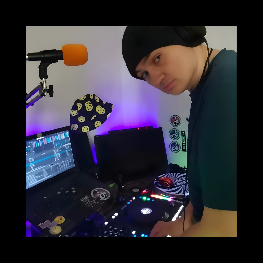 Cleggsta - Garage / House DJ - Innovative mixing and fresh sounds